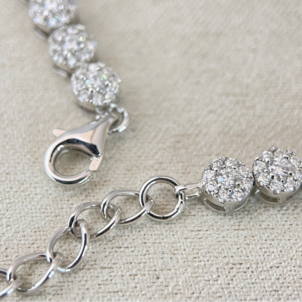 18k Gold Plated S925 Tennis Bracelet with Brilliant Diamond Halo - Picture 4 of 8